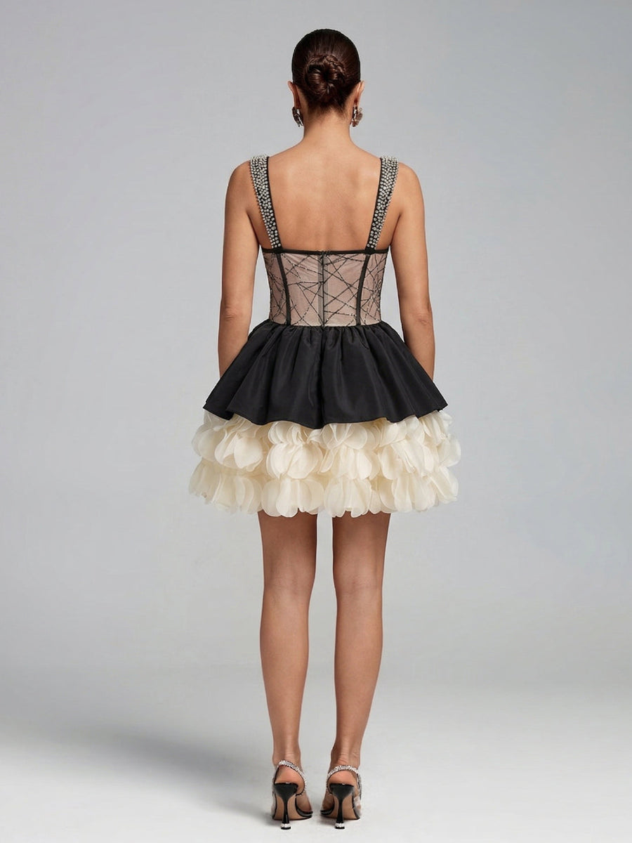 Trägerloses Mini-Kleid mit Strass und Lagenlook