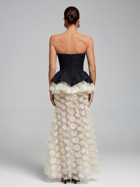 Trägerloses Kleid mit Blumenmuster, Tupfen und transparentem Stoff