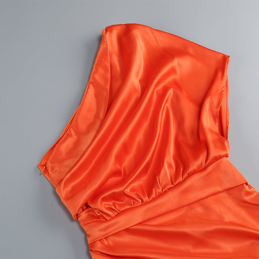 Elegant One-Shoulder Maxi Dress in Solid Color KLYS018