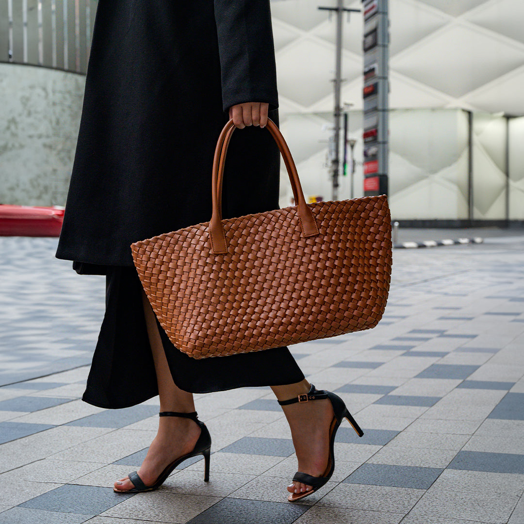 Melanie — Tote Bag, alternate view 3
