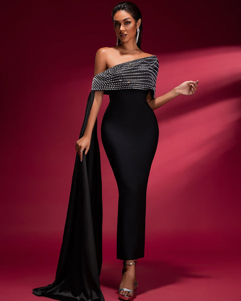 Slanted Shoulder Chain Bandage Dress