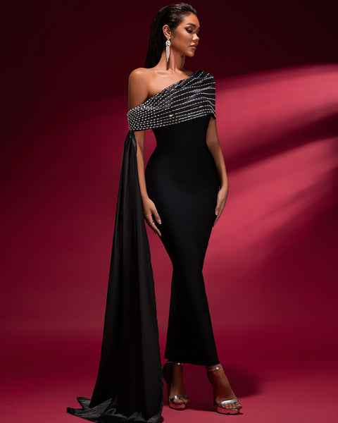 Slanted Shoulder Chain Bandage Dress