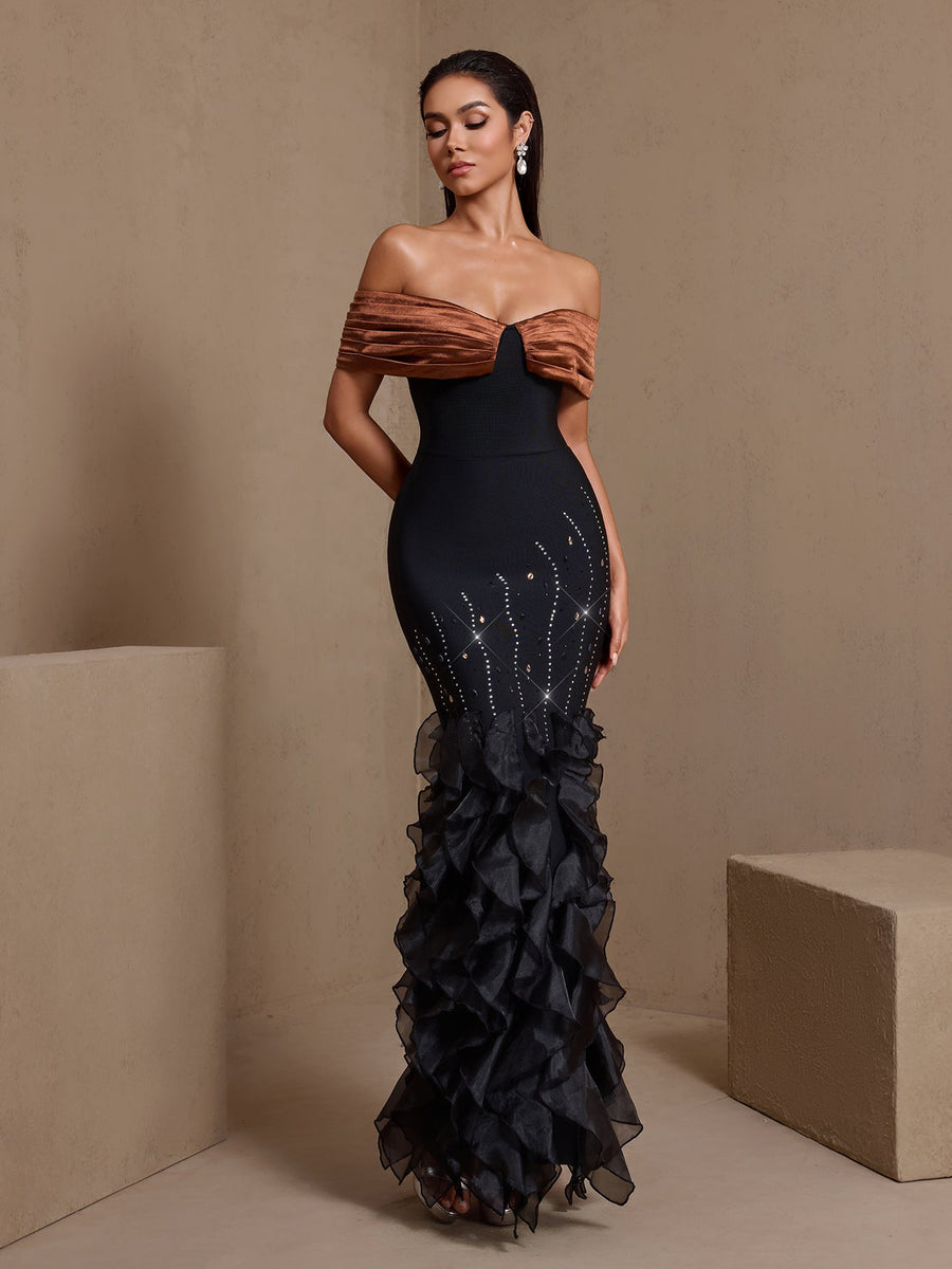 Strass-Kleid mit geriffeltem Saum und Schlitz