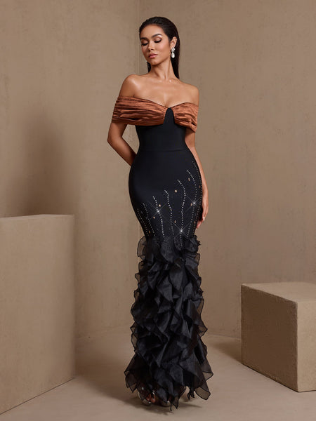 Strass-Kleid mit geriffeltem Saum und Schlitz