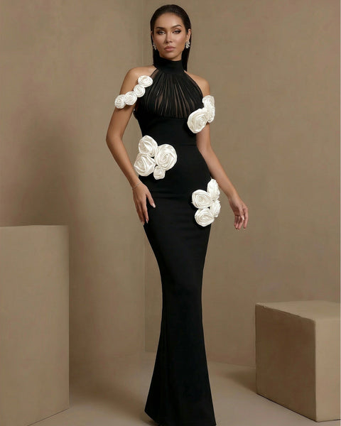 Halter Maxikleid mit weißen Blumen und Bandagen-Detail