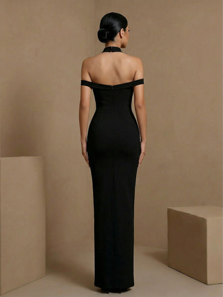 Halter Maxikleid mit weißen Blumen und Bandagen-Detail