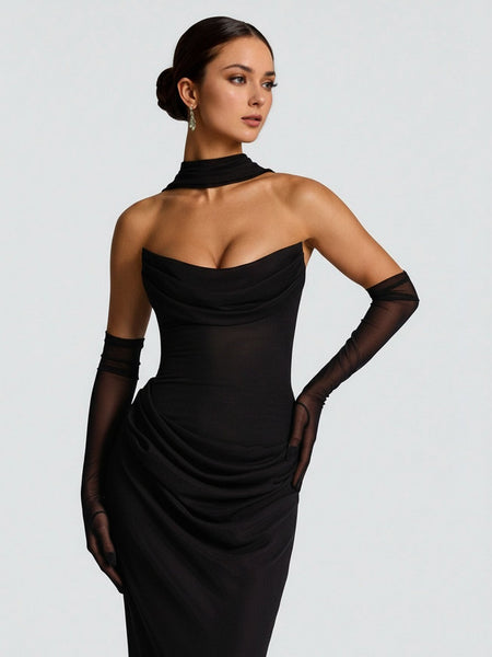 Trägerloses Maxi-Kleid mit Raffungen und Halstuch
