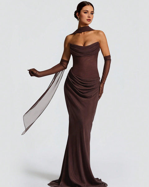 Trägerloses Maxi-Kleid mit Raffungen und Halstuch