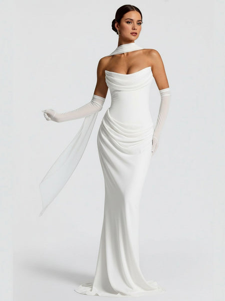 Trägerloses Maxi-Kleid mit Raffungen und Halstuch