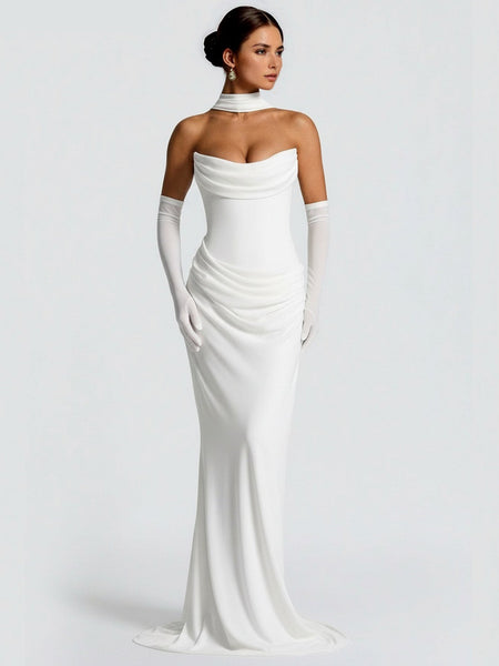 Trägerloses Maxi-Kleid mit Raffungen und Halstuch