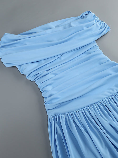 Maxikleid mit schräger Schulter und Raffungen