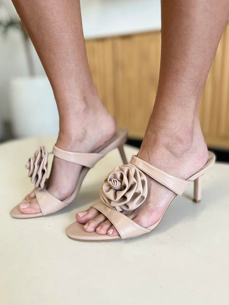 aadd163c-7657-4263-9349-da2ea94a0492-Max