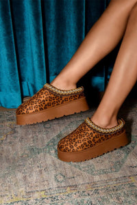 Hollis Beaumont — WILD DIVA Embroidered Trim Round Toe Platform Boots Leopard Fashion Footwear
