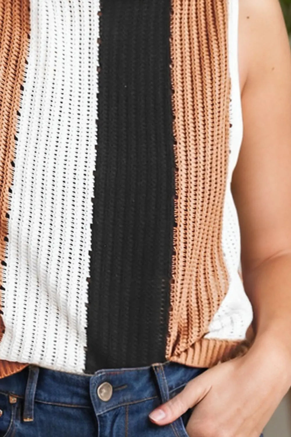 Jules Moreau — Color Block Round Neck Sweater Vest, alternate view 3