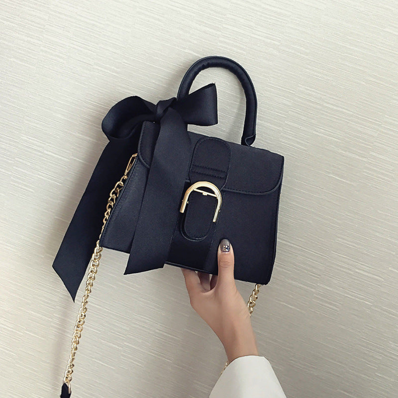 Ŋoni™ — Shoulder Bow Velvet Handbag, alternate view 3