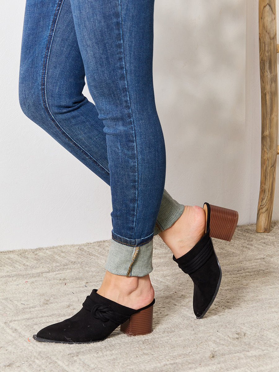 be64e4c1dd1244a9905eab8f55a46439-Max