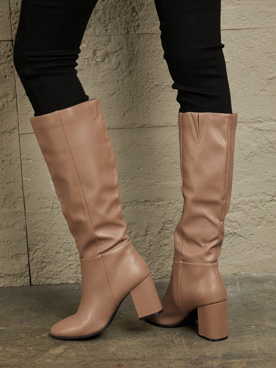 bf995579efd84478ae697f8c4bc818b8-Max