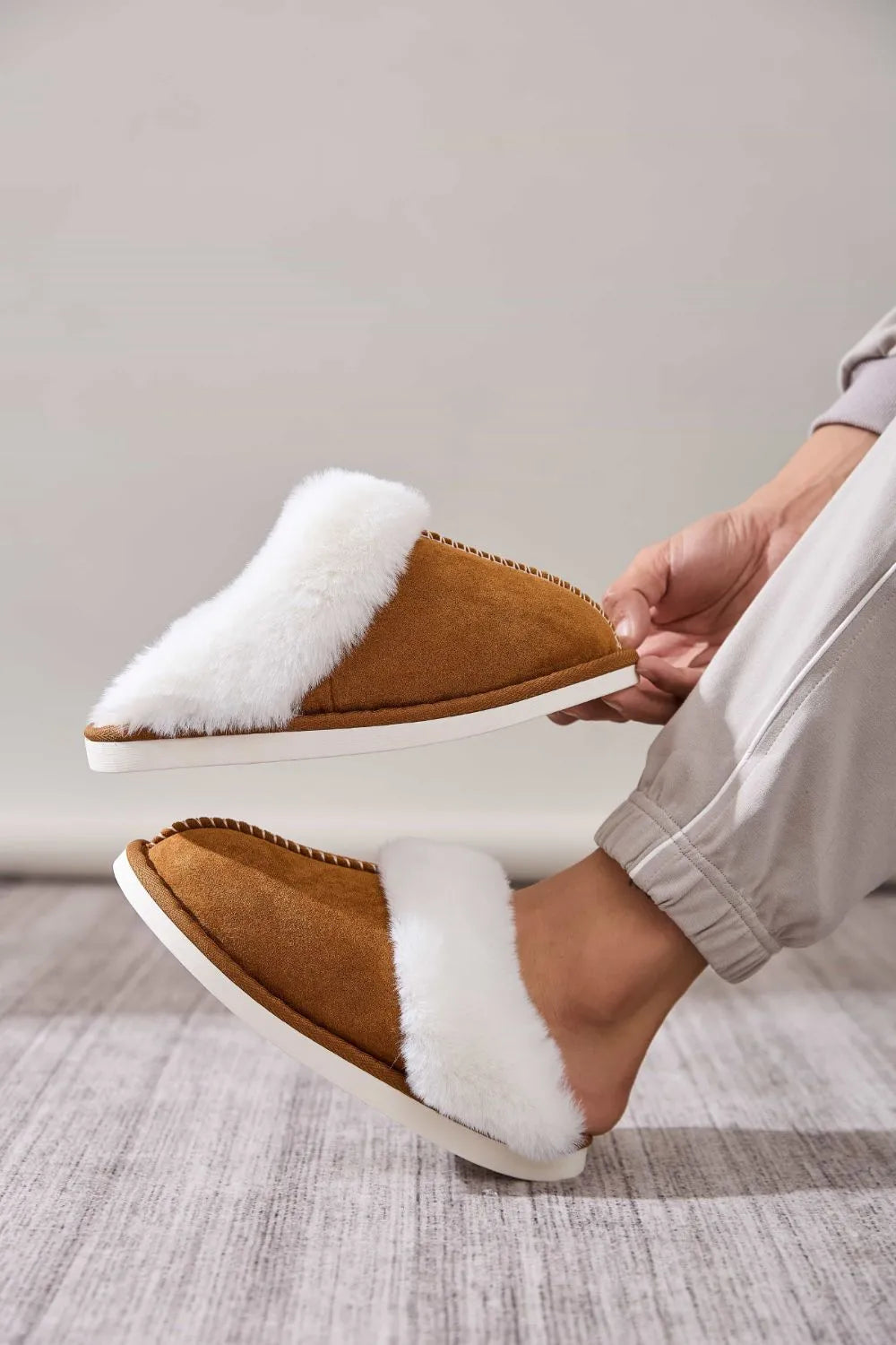 Cove Sorrento — Faux Fur Round Toe Slippers Fashion Footwear, alternate view 11