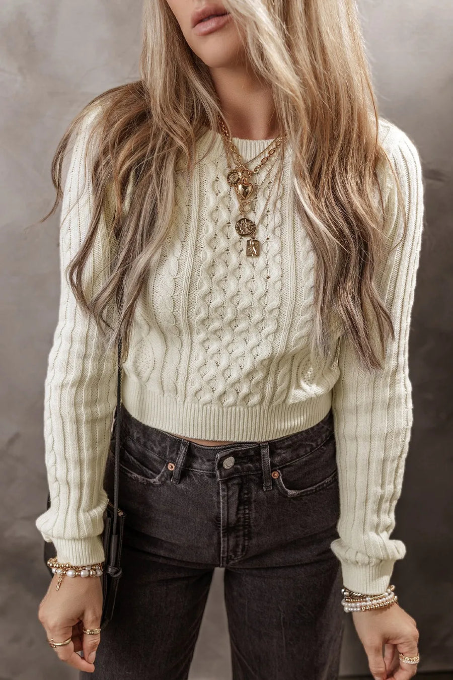 Dove Bellamy — Cable-Knit Round Neck Long Sleeve Sweater