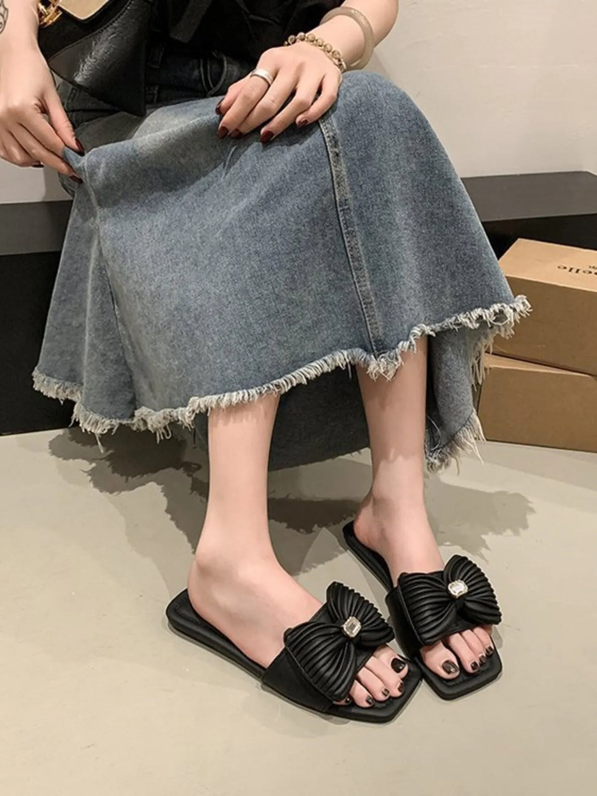 Onyx Sorrento — Bow-Knot Flat Sandals Fashion Footwear, alternate view 2