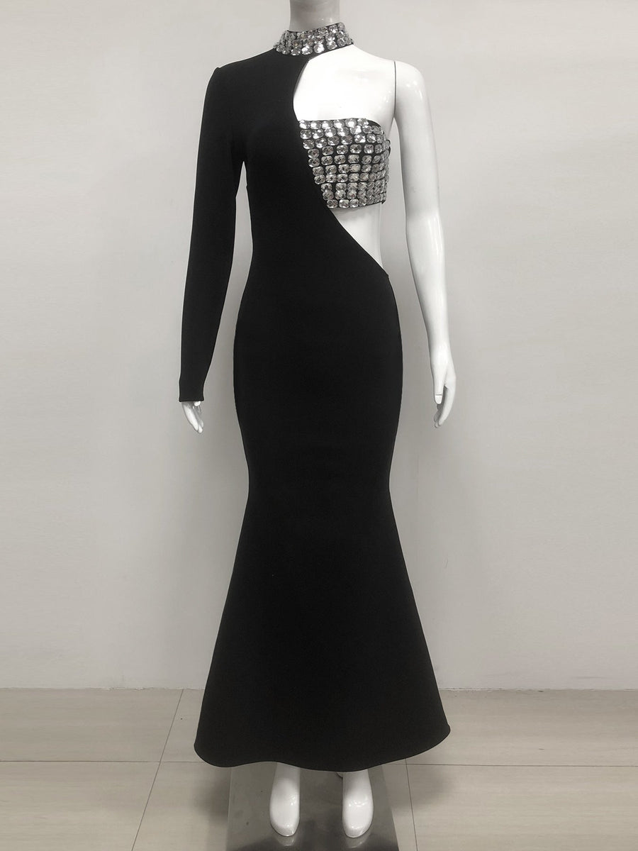 Kristall-Fischschwanzkleid mit asymmetrischen Cut-Outs