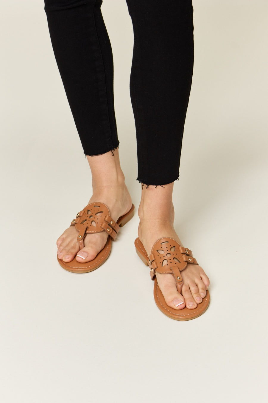 Reese Beaumont — Forever Link Cutout PU Leather Open Toe Sandals TAN Fashion Footwear