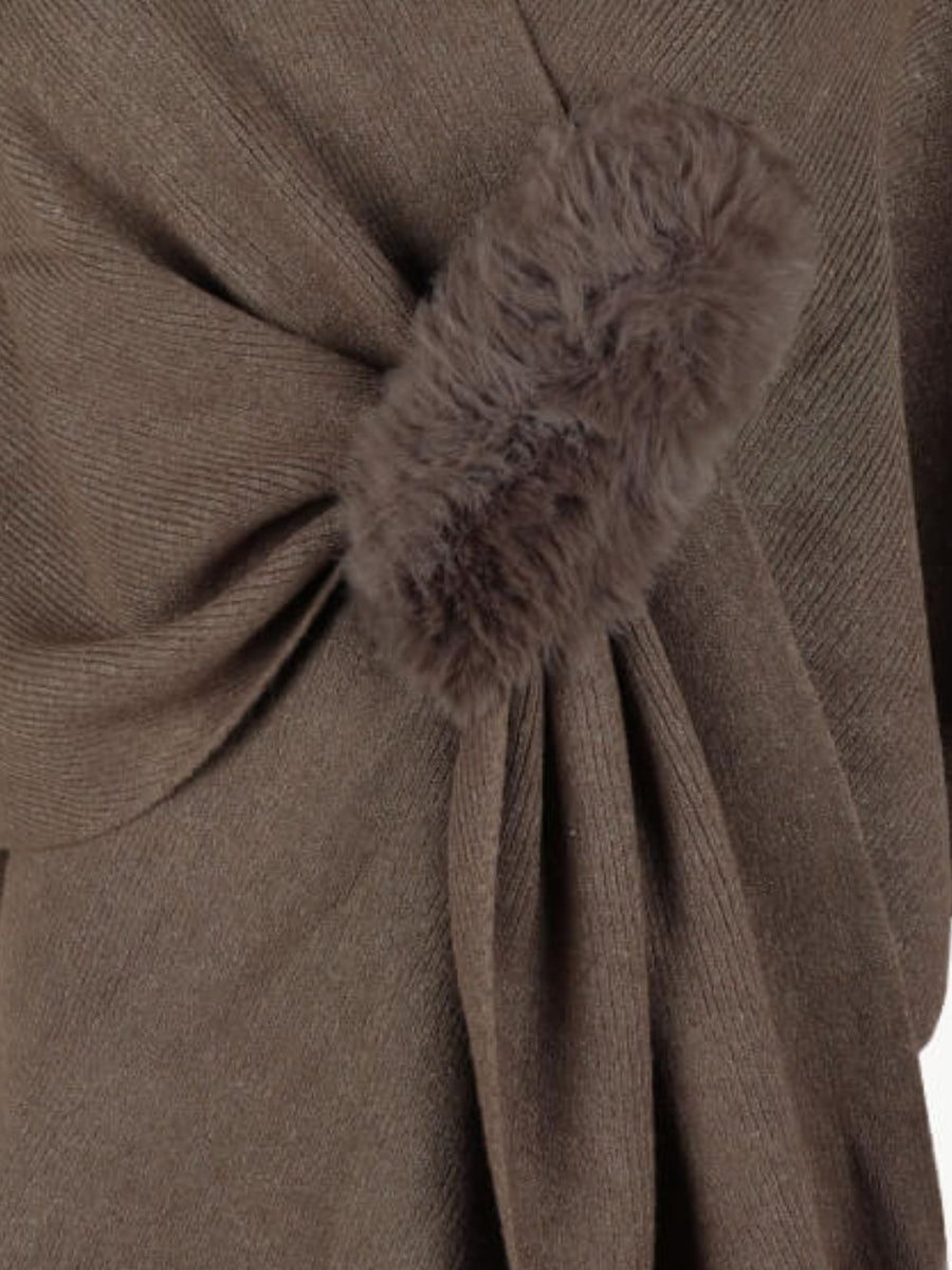 cbb69df642b0482fa595d58f1e20c790-Max