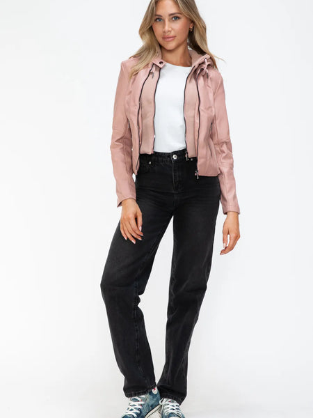 cfe16ae6-bf36-4576-bc75-8fae00d2e766-Max