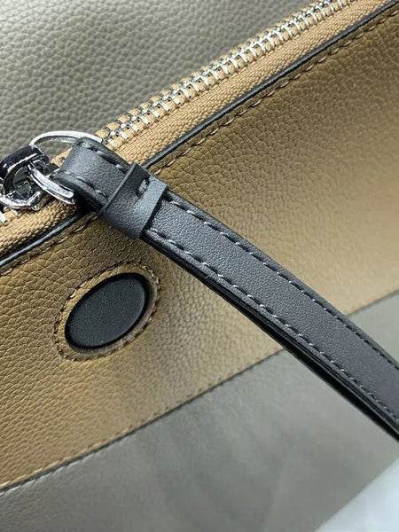 Color matching one-shoulder diagonal bag - Opulent Empire