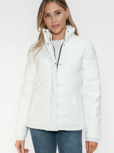 d2a74793-8feb-45f5-b073-1555637a6d1b-Max