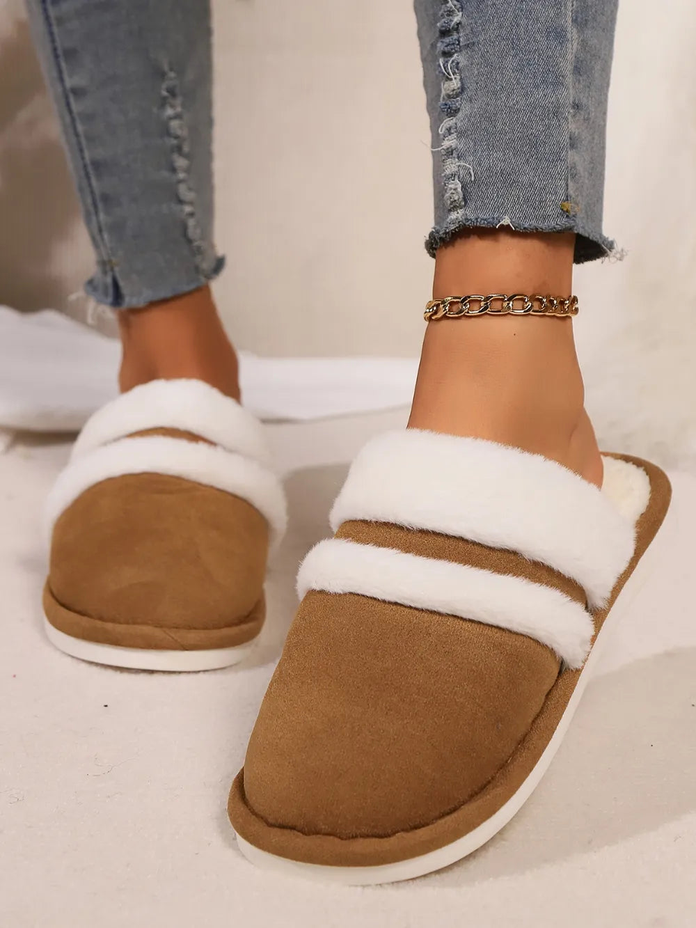 Jules Allegra — Contrast Faux Fur Round Toe Slippers Fashion Footwear, alternate view 14