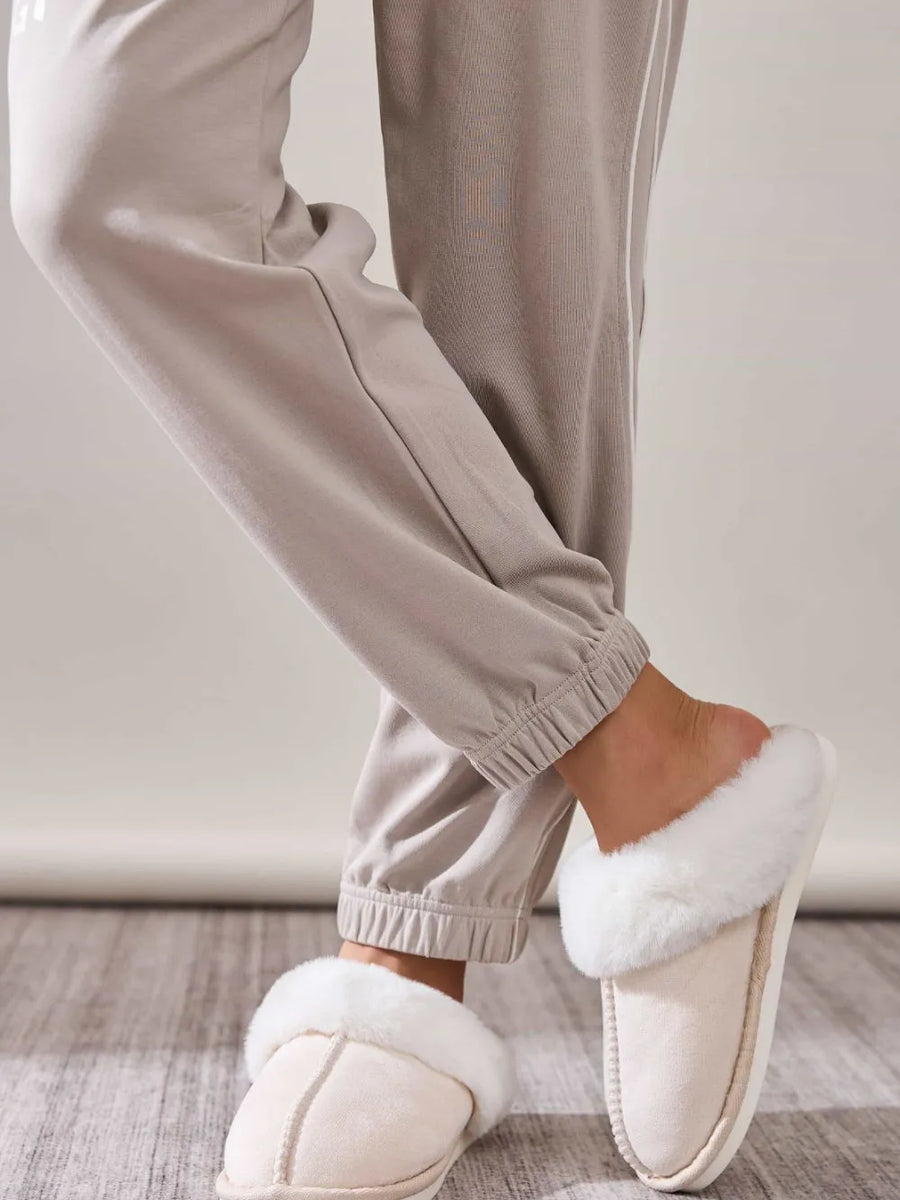 d6b02534-f1c5-44c4-95fa-c5bd7a24eec3-Max