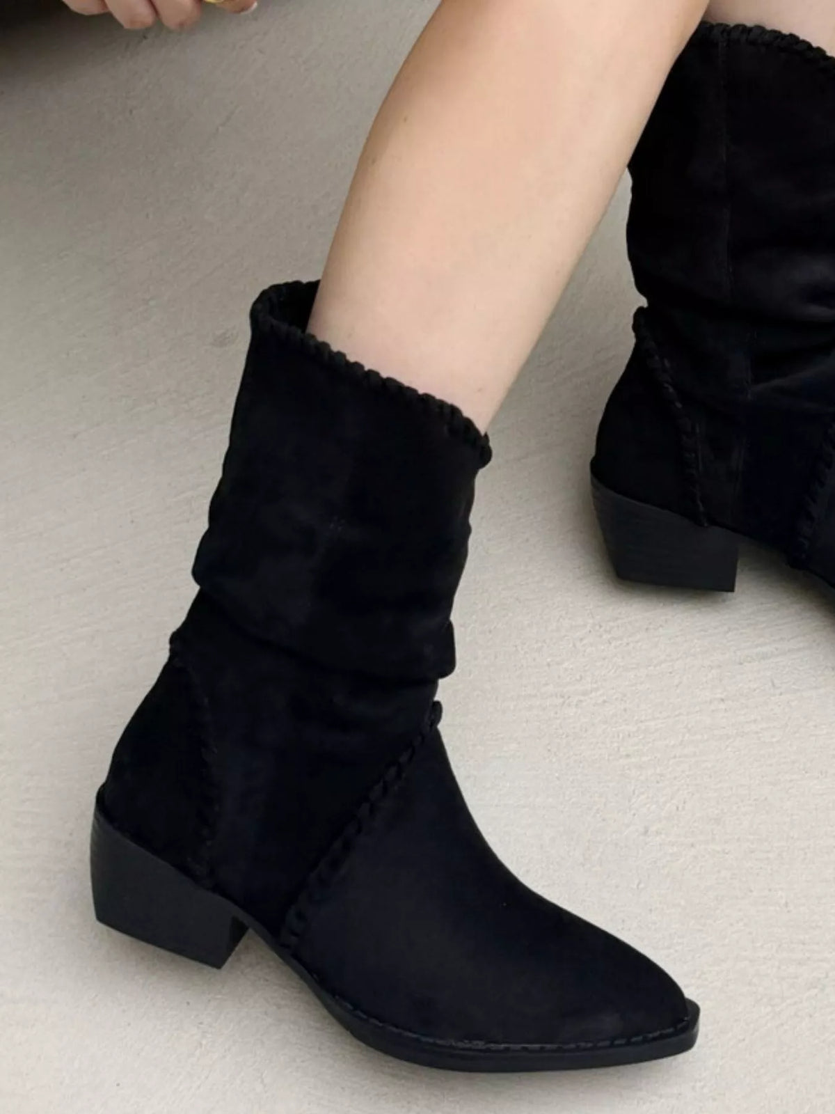 Lior Bellini — Point Toe Block Heels Boots Black Fashion Footwear, alternate view 4