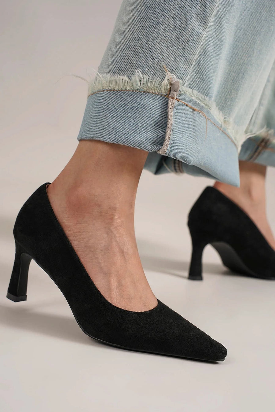 Ellis Montclair — Beast Fashion Faux Suede Point Toe Pumps Black Fashion Footwear