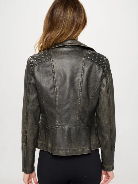 e2ec9b53-dd40-4baf-8dee-d23e9926ffdc-Max