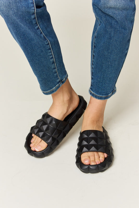 WILD DIVA Pyramid Stud Toe Band Footbed Sandals - Opulent Empire