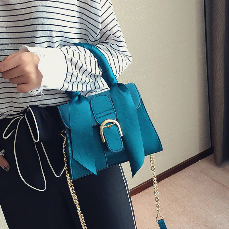 Ŋoni™ — Shoulder Bow Velvet Handbag, alternate view 4