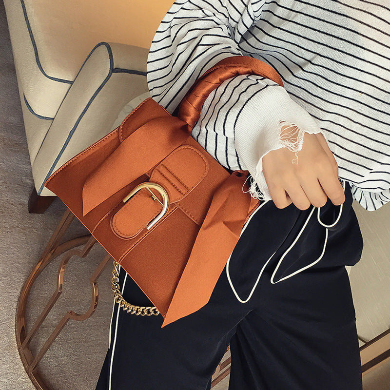 Ŋoni™ — Shoulder Bow Velvet Handbag, alternate view 6