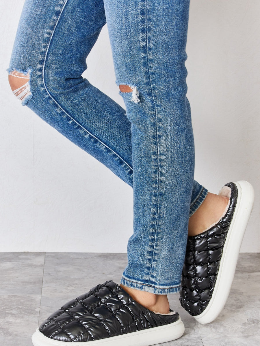 Melody Puffer Plush Slippers - Opulent Empire