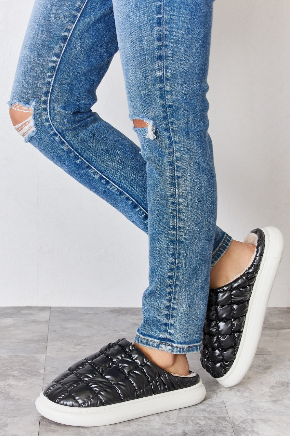 Emery Laurent — Melody Puffer Plush Slippers Black Fashion Footwear, alternate view 3