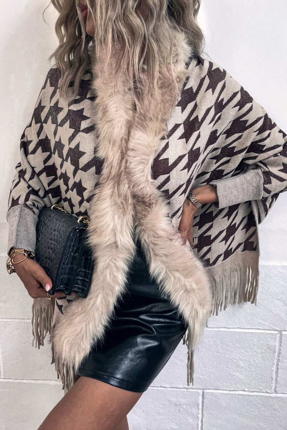 Jules Versailles — Houndstooth Fringe Hem Poncho, alternate view 4