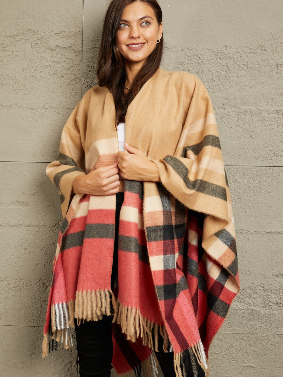 e.Luna Plaid Shawl Poncho Cardigan - Opulent Empiree.Luna Plaid Shawl Poncho CardiganOpulent EmpireClothing