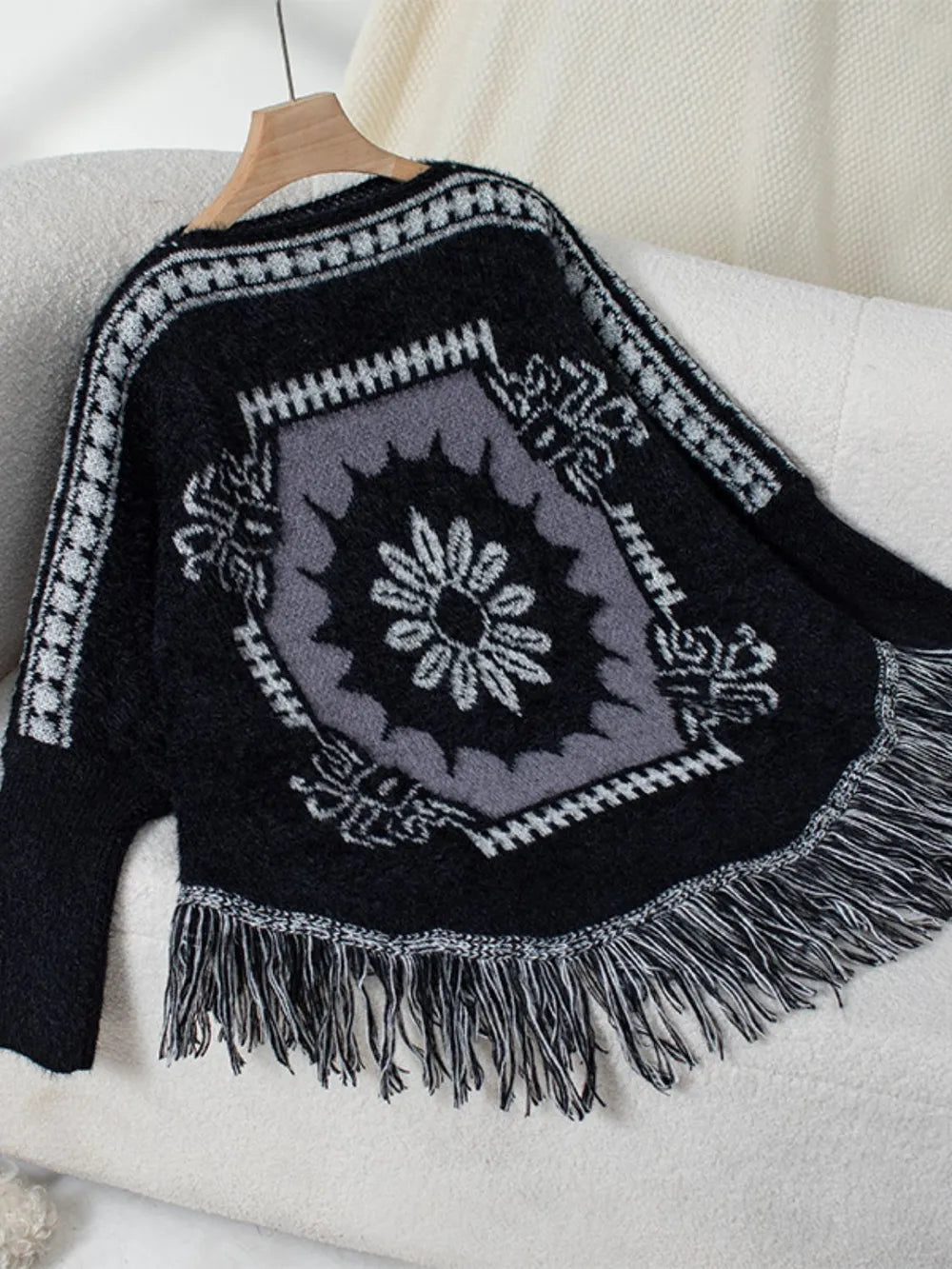 Wren Sorrento — Fringe Geometric Long Sleeve Poncho, alternate view 5