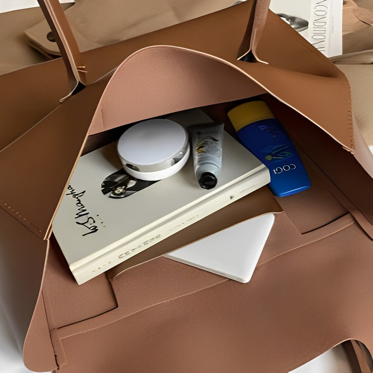 Katherine — Retro Tote Bag, alternate view 5