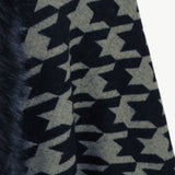 fd58235736fc449695cdcd5aefbfcd3f-Max