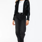 ff590ae9-6360-476f-83ab-0091bf6e6185-Max