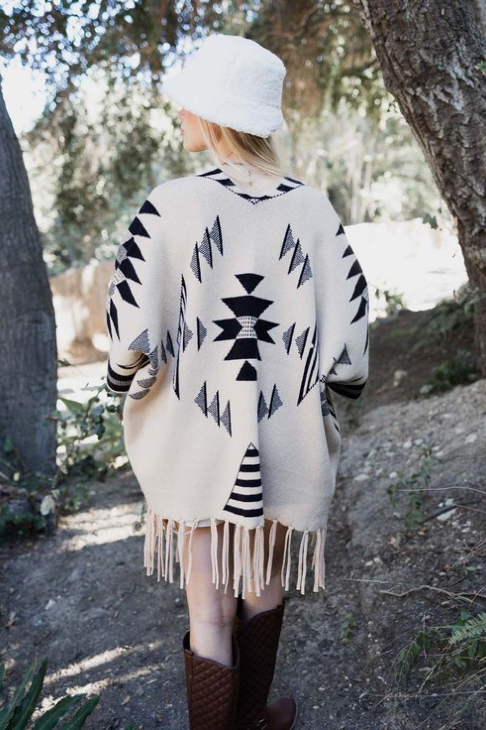 Leto Muir Woods Geometric Print Cardigan - Opulent EmpireLeto Muir Woods Geometric Print CardiganOpulent EmpireClothing