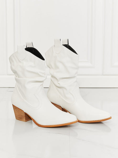 MMShoes Better in Texas Scrunch Cowboy Boots in White - Opulent EmpireMMShoes Better in Texas Scrunch Cowboy Boots in WhiteOpulent Empire