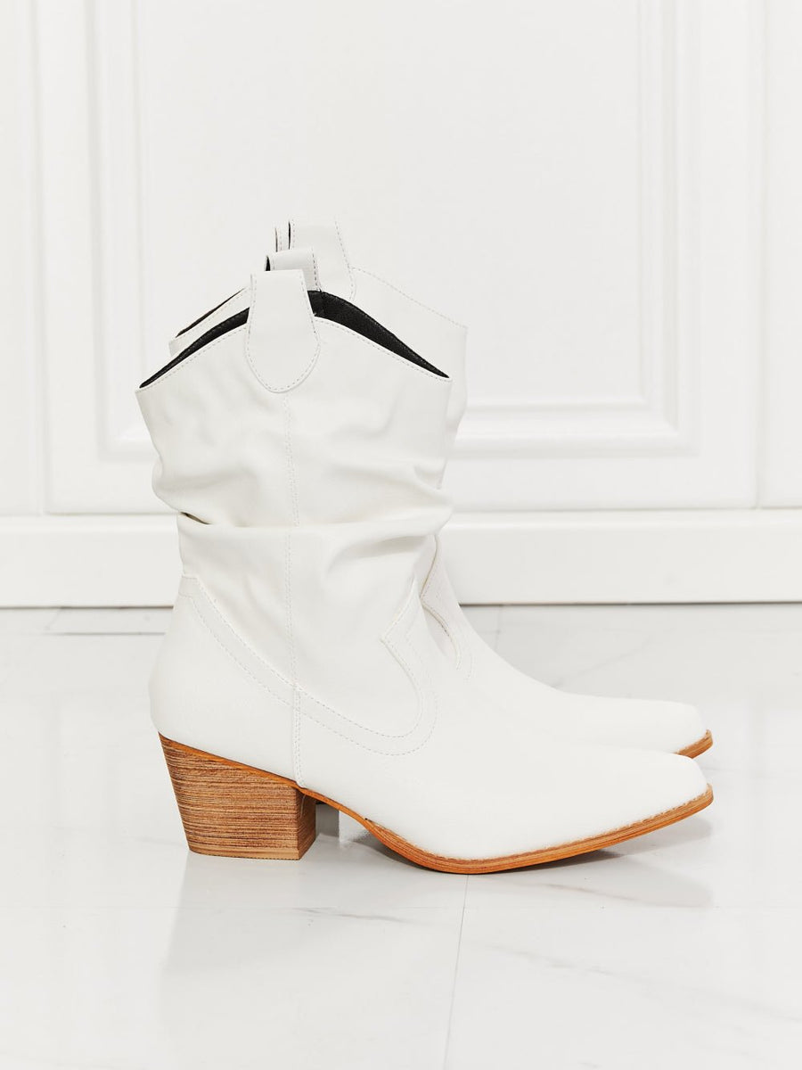 MMShoes Better in Texas Scrunch Cowboy Boots in White - Opulent EmpireMMShoes Better in Texas Scrunch Cowboy Boots in WhiteOpulent Empire