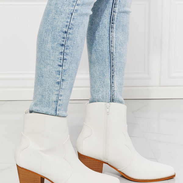 MMShoes Watertower Town Faux Leather Western Ankle Boots in White - Opulent EmpireMMShoes Watertower Town Faux Leather Western Ankle Boots in WhiteOpulent Empire